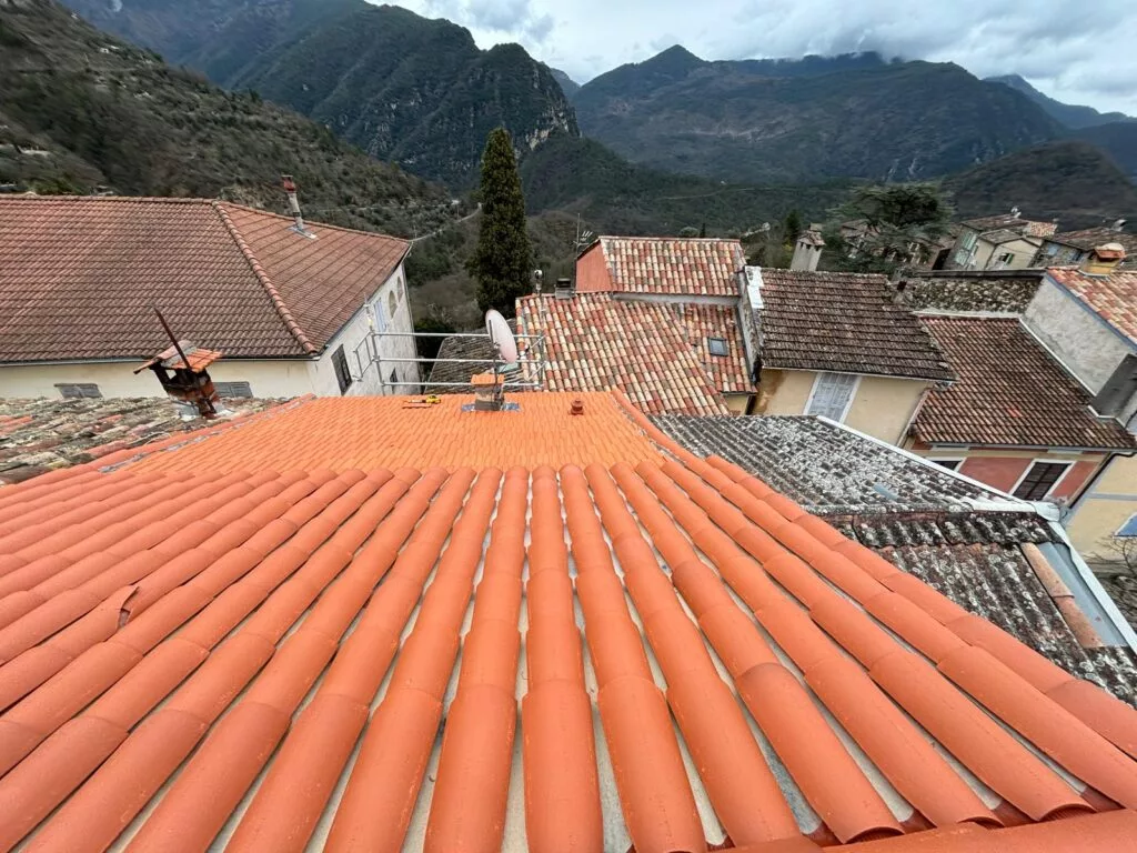 Toiture à Puidoux entretenue par un couvreur de la Riviera
